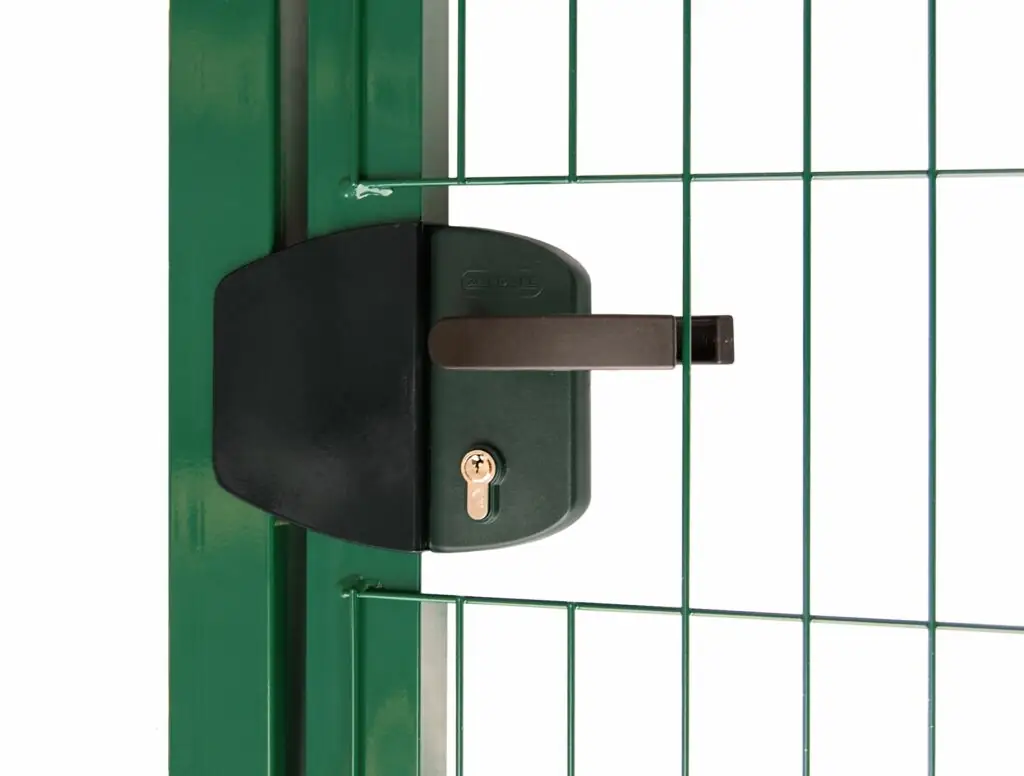 Слайд #3 | Калитка Medium New Lock 1,53х1 RAL 8017